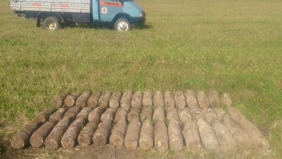 Боєприпаси вилучають і знищують