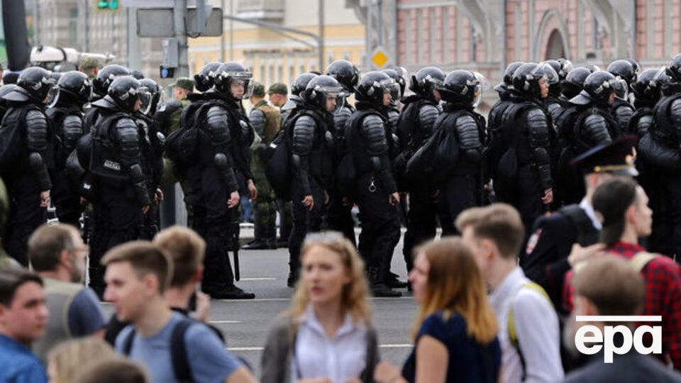 В оппозиции считают, что законопроект направлен на подавление протестов