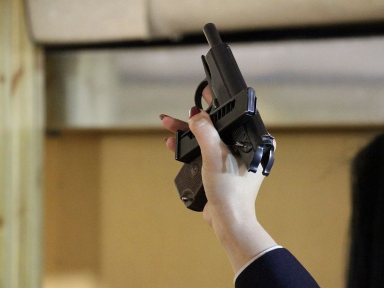 После убийства пропало табельное оружие полицейского