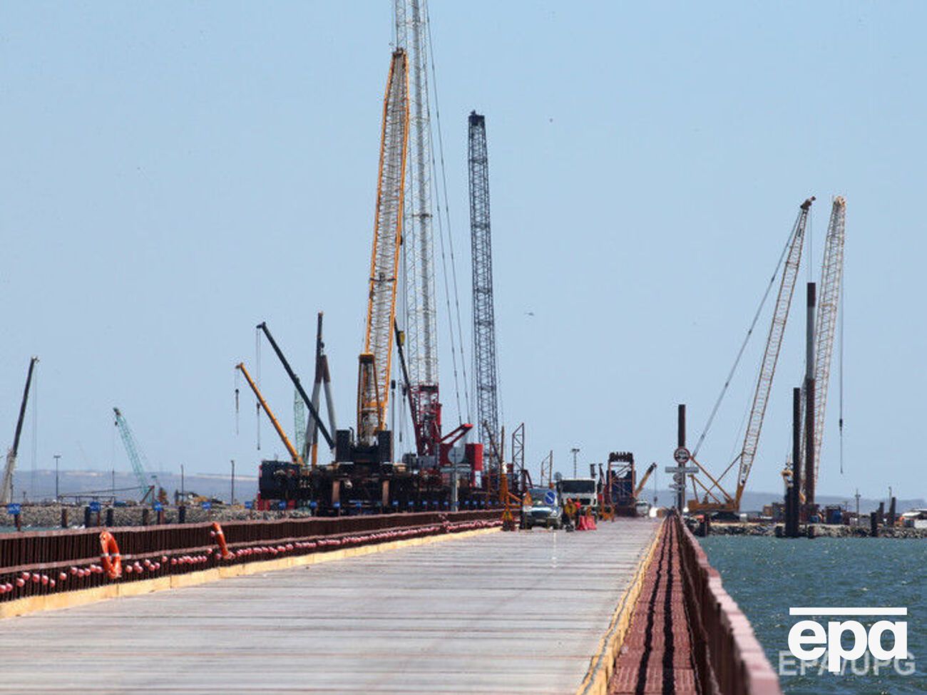 Строительство Керченского моста началось в августе 2015 года