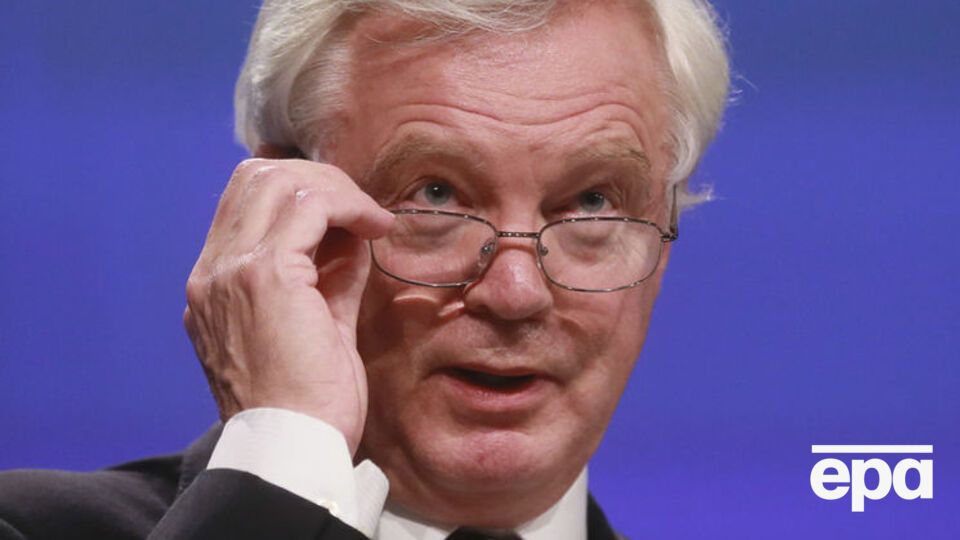 Девіс спростував інформацію про готовність Мей платити за Brexit