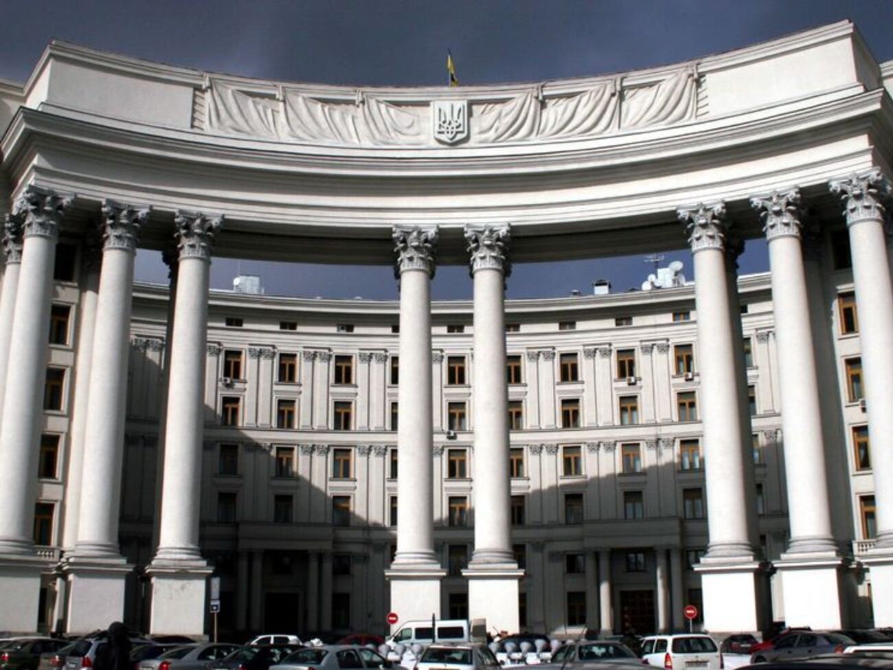 МИД напомнил, что Украина добровольно отказалась от своего третьего по величине ядерного запаса