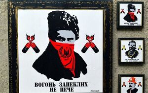 Граффити на Грушевского также называют "Иконами революции"