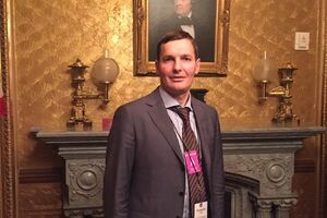 Енин: Чем ближе дата заседания, тем более нервно выглядят сам Лазаренко и его защитники