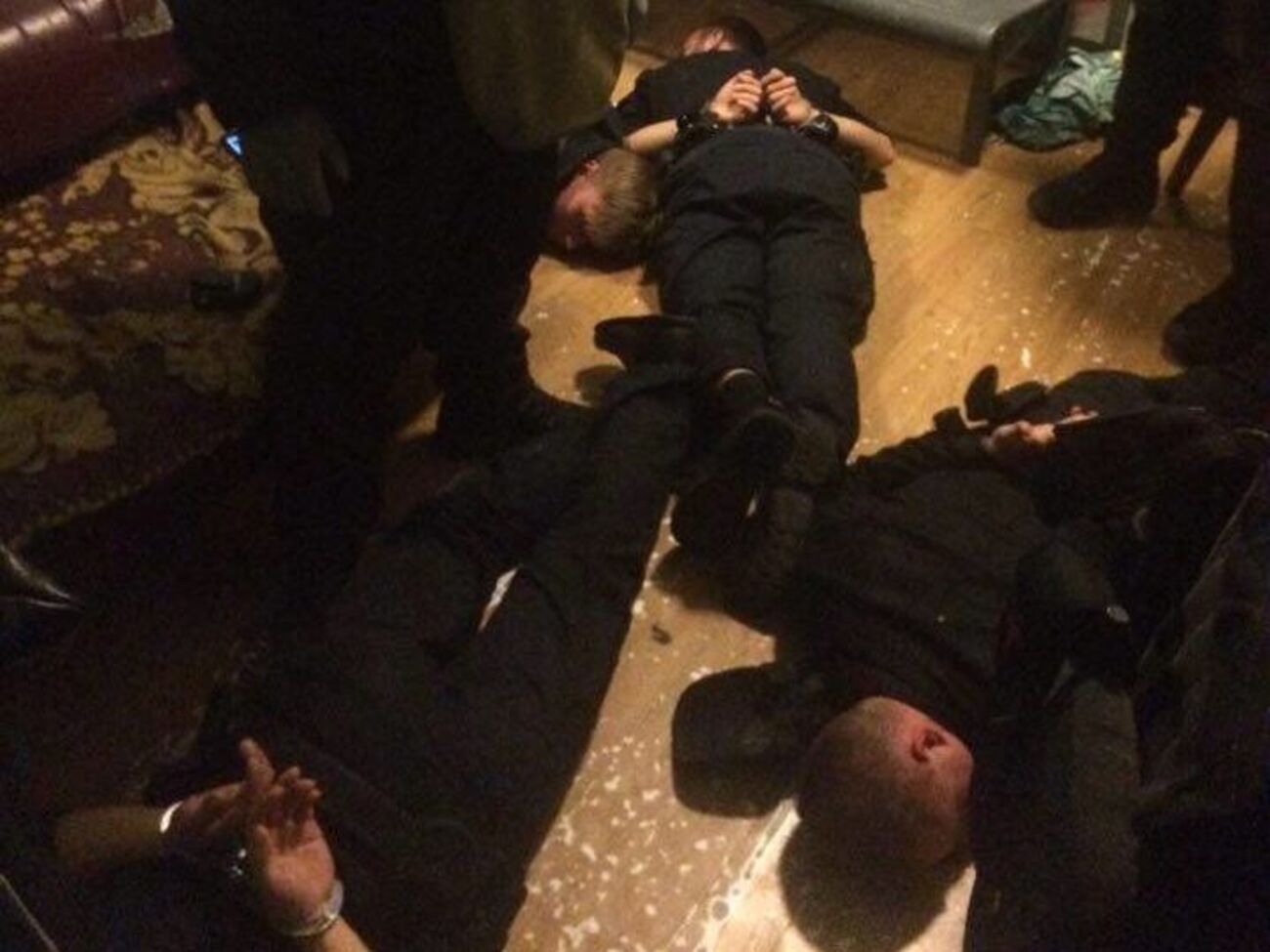 Поліцейських затримали під час імовірного вчинення ними чергового пограбування