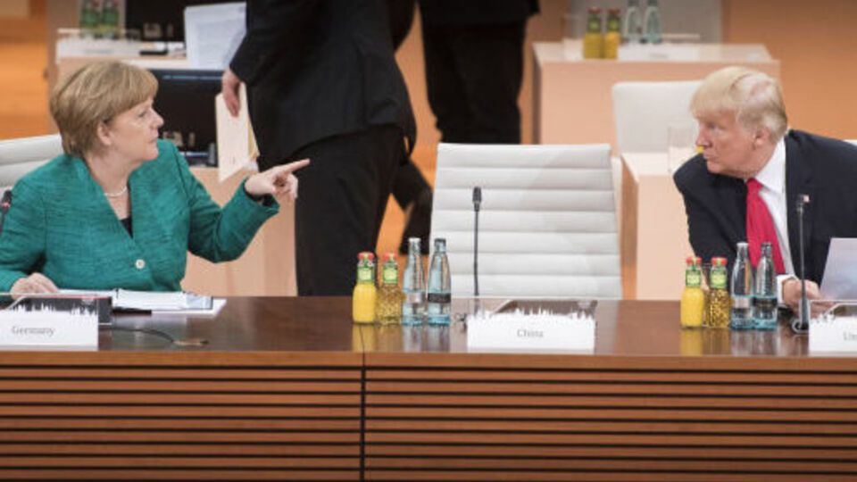 Зайберт: Меркель і Трамп обговорили посилення санкцій проти КНДР