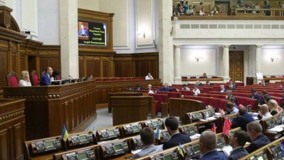 Повестку дня на неделю нардепы утвердили с четвертого раза