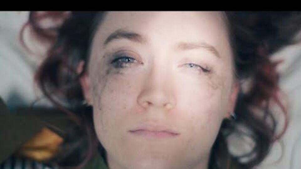 Главная героиня мечтает о жизни в большом городе