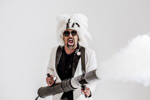 Коляденко снял клип