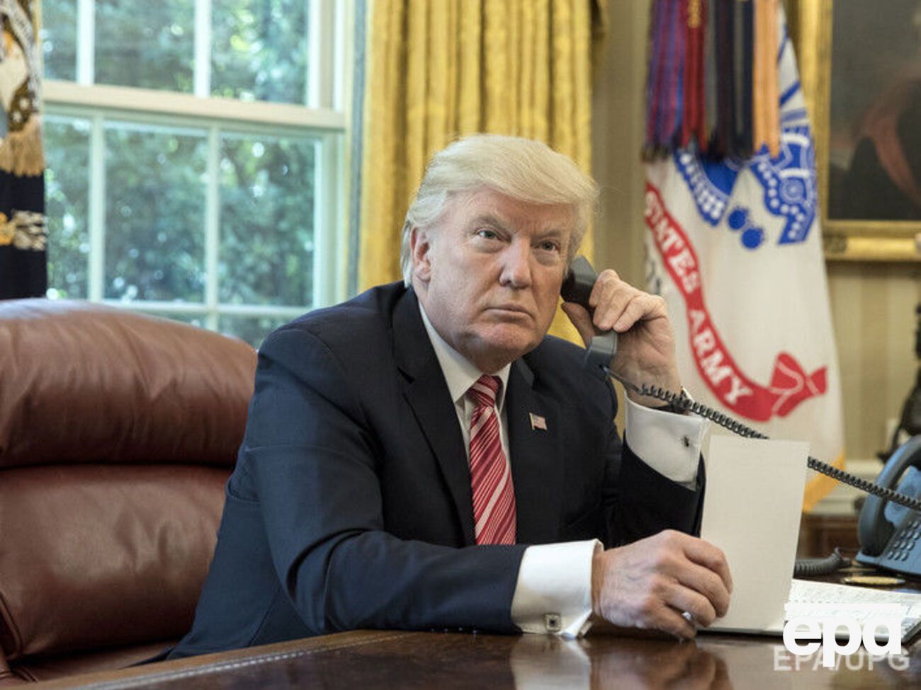 Трамп провів телефонну розмову з Мун Чже Іном