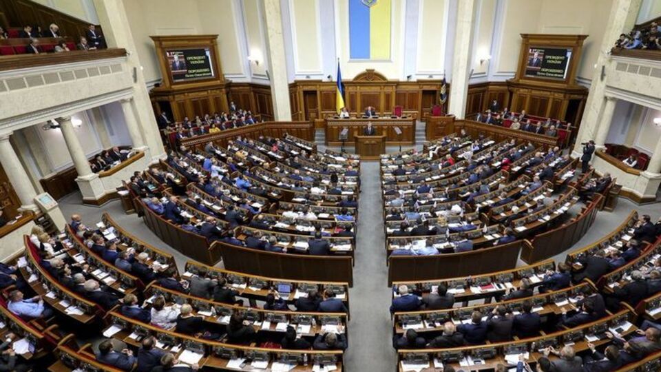 Порошенко заявив, що в Україні через війну різко впав рівень життя