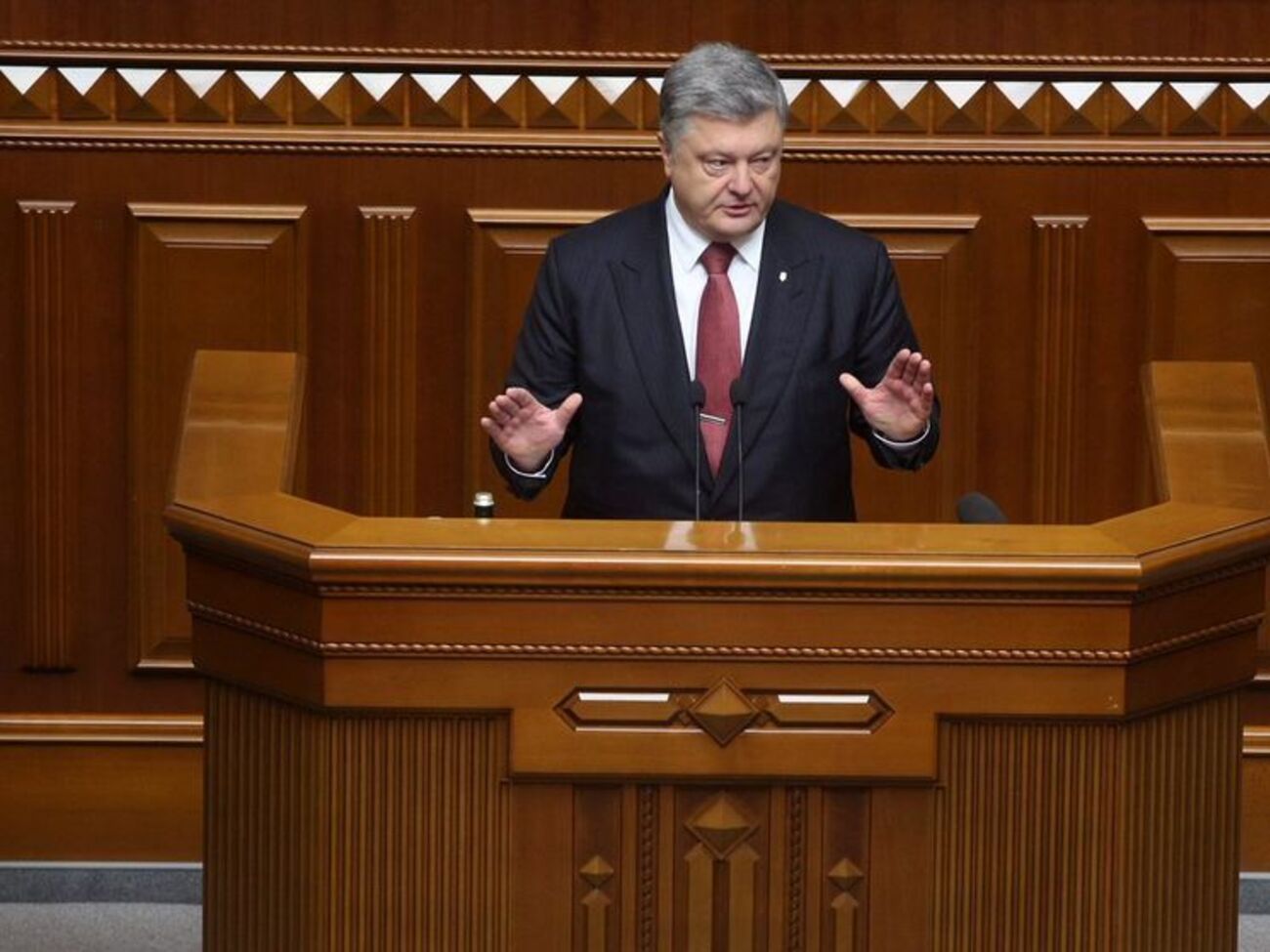 Порошенко: С 2014 года большую часть Донбасса удалось вернуть под контроль Украины благодаря украинской армии