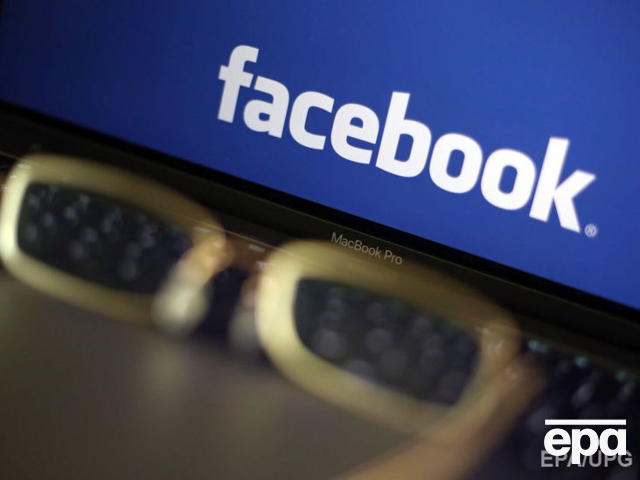 Facebook заблокував усі підробні сторінки