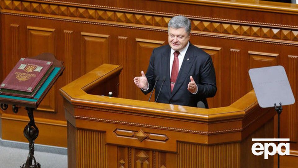 Порошенко наполягає на політичному шляху повернення окупованих територій