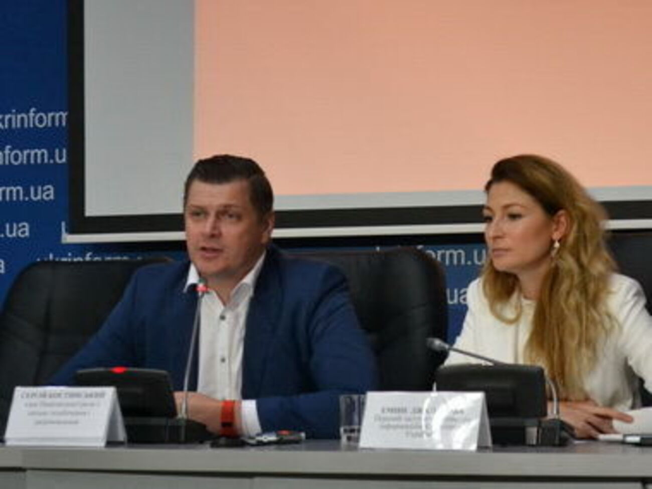 Костинський (зліва): У&nbsp;планах Нацради &ndash; розвиток цифрового телевізійного мовлення з Чонгара і Чаплинки Херсонської області