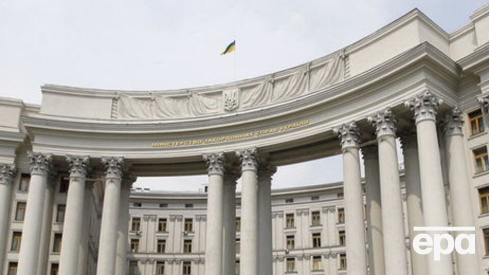 МИД Украины: Требуем от РФ гарантировать безопасный и беспрепятственный доступ СММ ОБСЕ ко всей территории ОРДЛО
