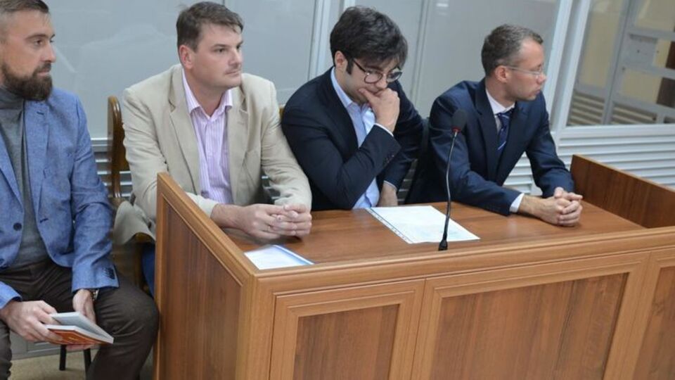 Адвокаты сына нардепа (второй справа) не выступали против решения суда