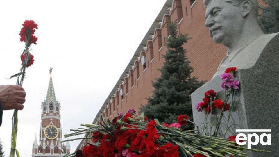 Протягом останніх 27 років кількість росіян, які симпатизують Сталіну, зросла втричі