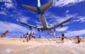 Один из самых удивительных аэропортов мира подлежит реконструкции после урагана