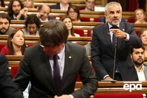 Закон принят, несмотря на решение КС Испании, приостанавливающего решение о проведении референдума