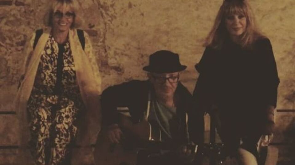 Вайкуле та Пугачова прогулялися Ригою