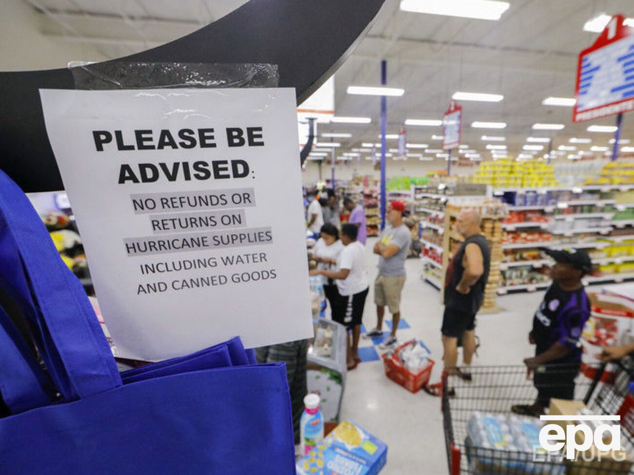 Во Флориде готовятся к приближению урагана