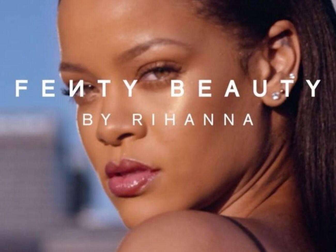 Ріанна презентувала власну марку косметики