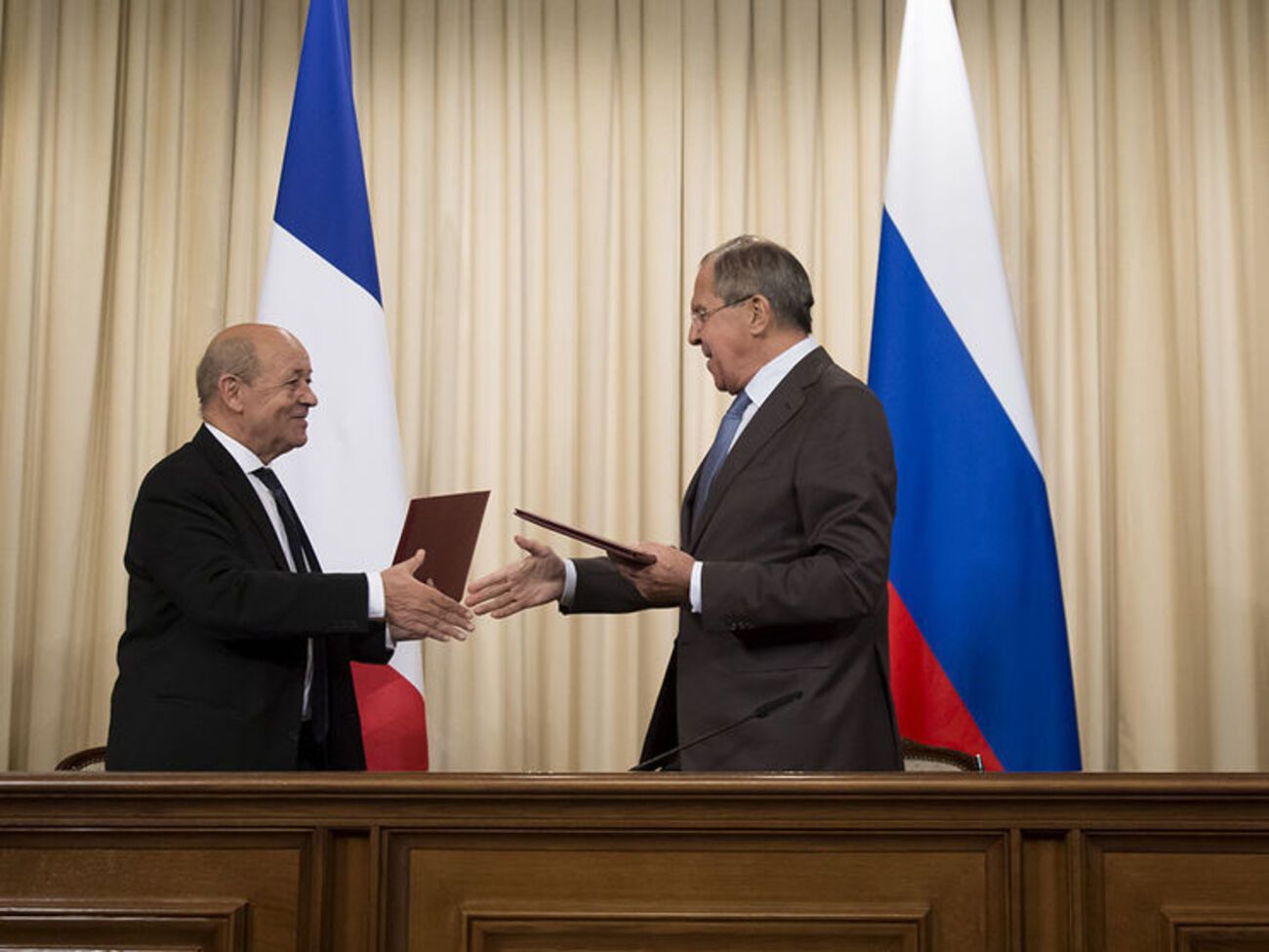 Лавров встретился в Москве со своим французским коллегой Жан-Ивом Ле Дрианом