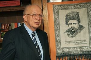 Хрущев: В то время все кромсали мир: и Гитлер, и Муссолини, и японцы, и Британия, и Франция