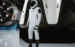 Новий скафандр зняли на тлі космічної техніки