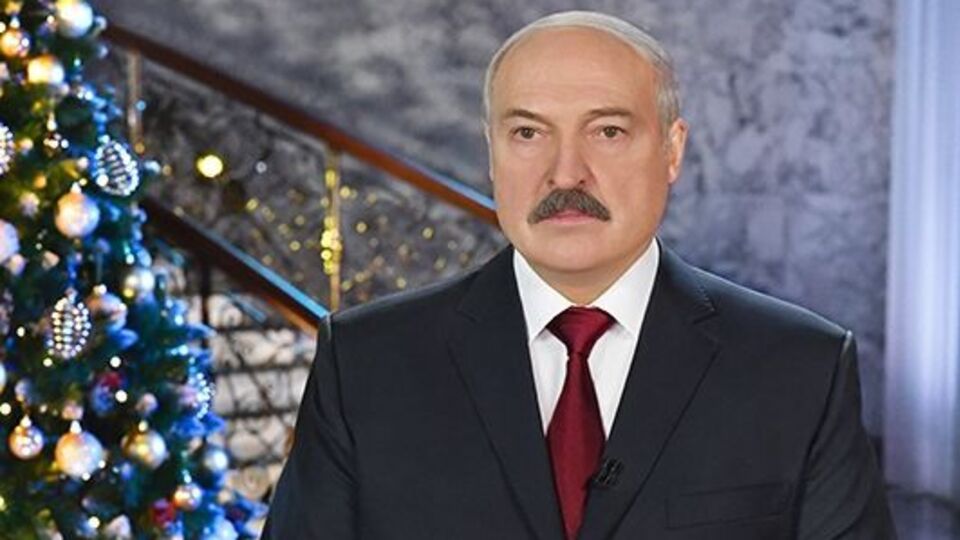 Лукашенко: Вам, старшему поколению, думать о покое не получится