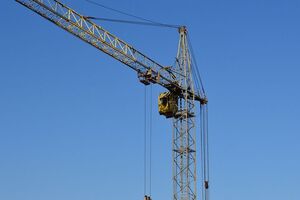 На майданчик крана чоловік заліз 28 грудня