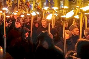 Смолоскипний марш завершився народним віче