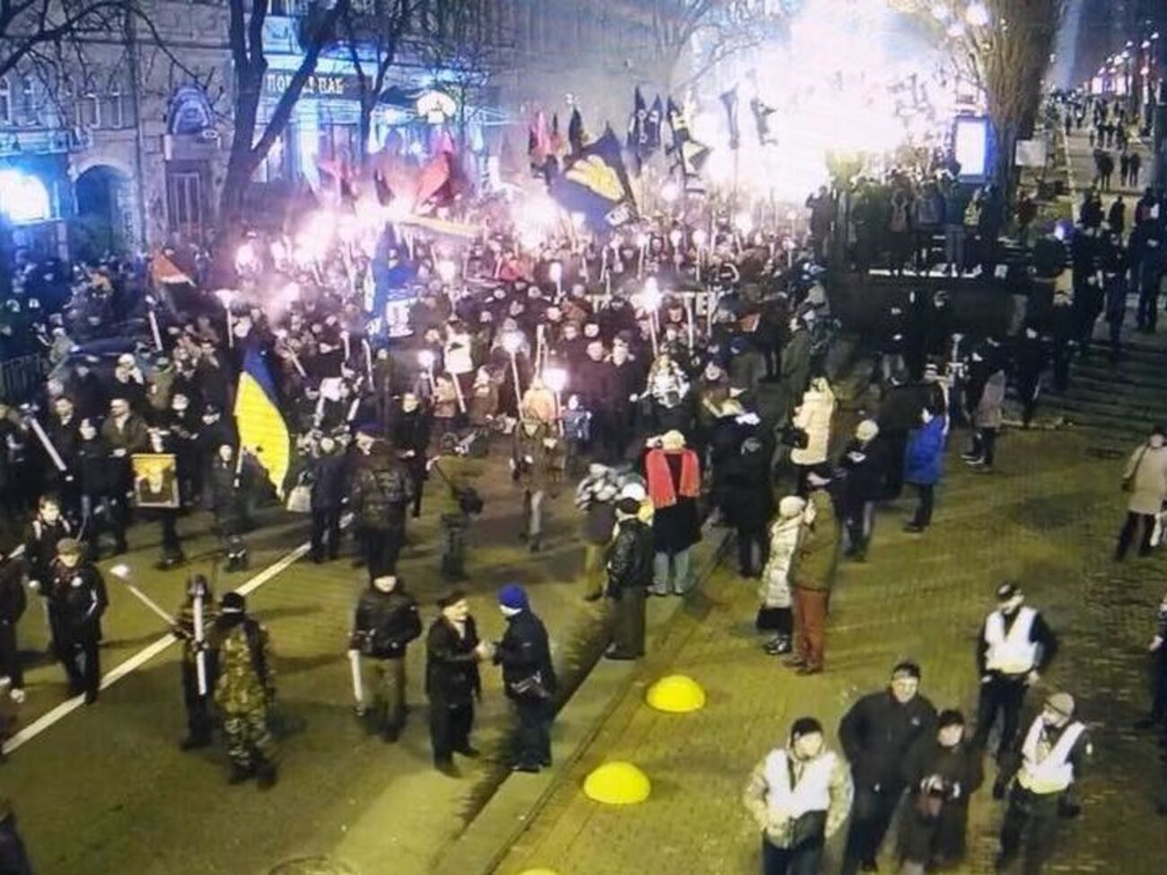 Охорону порядку забезпечувало майже 1,3 тис. поліцейських і понад 730 нацгвардійців