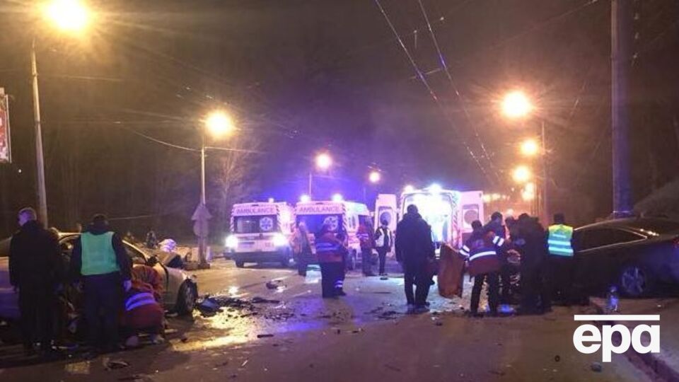 В Киеве произошло лобовое столкновение