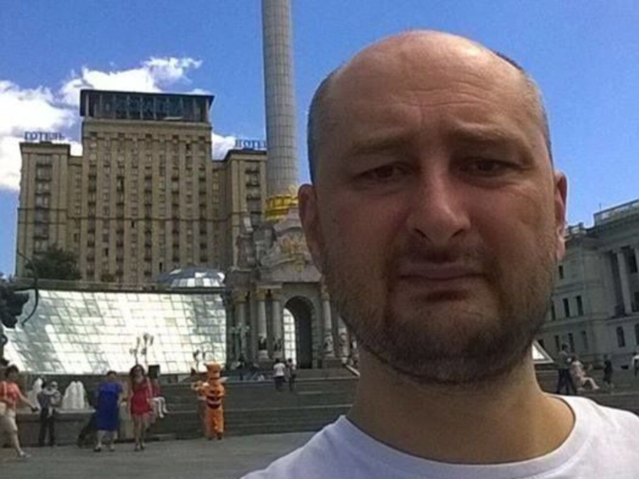 Скажите, артисты в России – это какой-то отдельный вид людей, который априори положительный? Как котики?