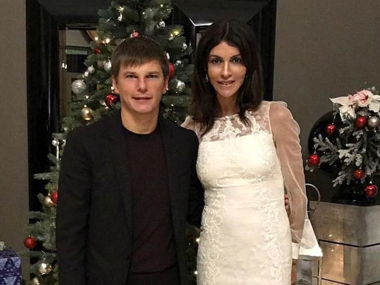 Жена Аршавина не является майором ФСБ