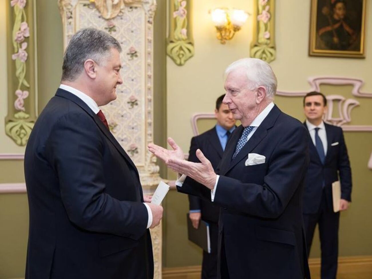Порошенко прийняв вірчу грамоту в посла Нідерландів