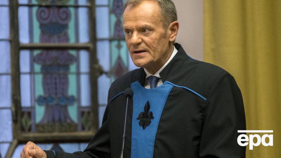 Туск считает, что "Право и справедливость" может попытаться вывести Польшу из ЕС