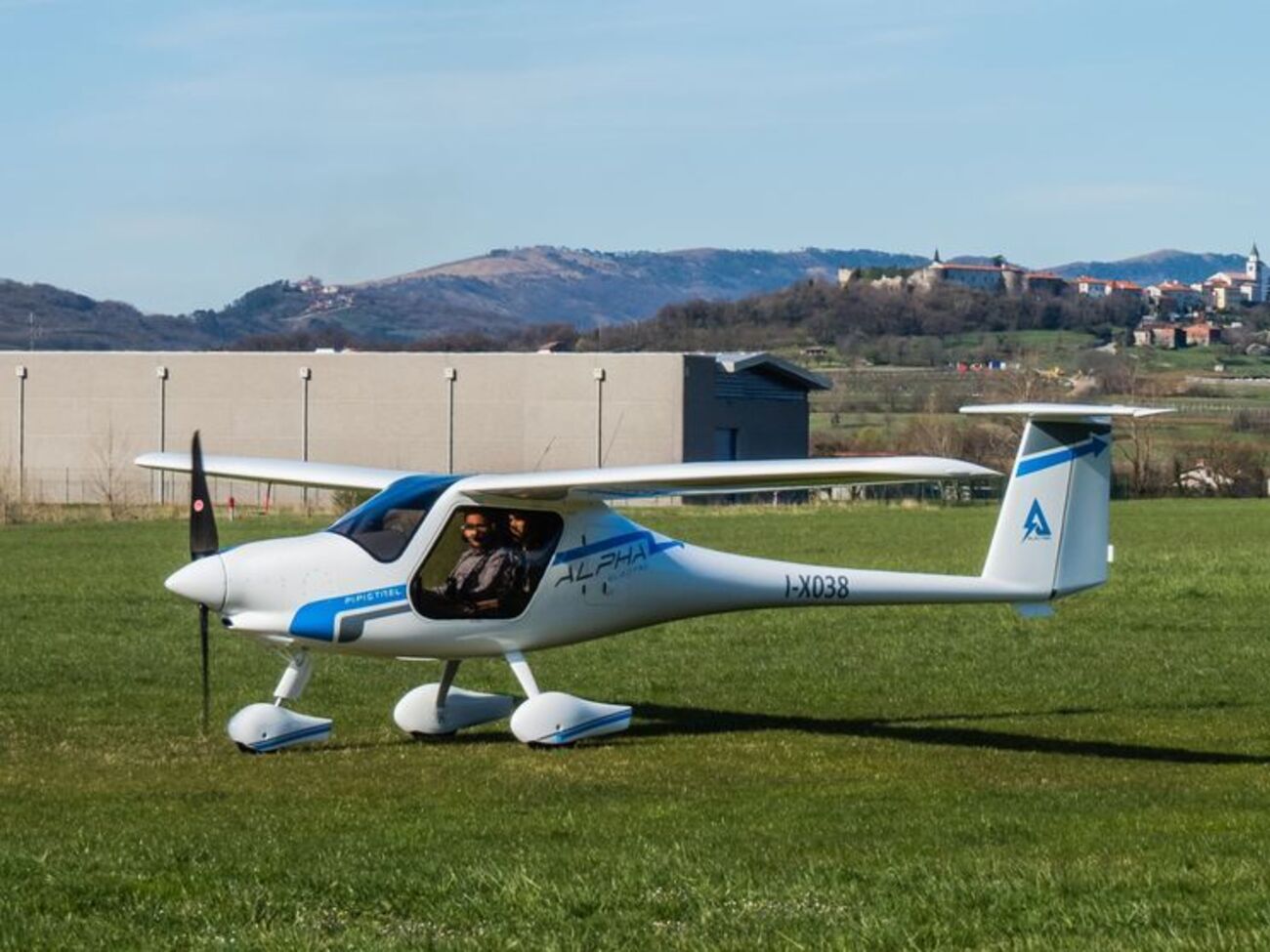 Самолет совершил тестовый полет