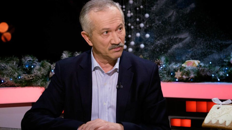Пинзеник: Хотел бы поздравить наших соотечественников с тем, что они получили три недели спокойствия от украинских депутатов