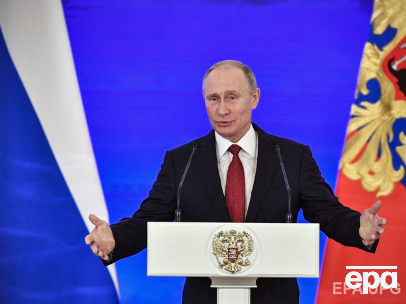 По словам Путина (на фото), Навальный является "персонажем"