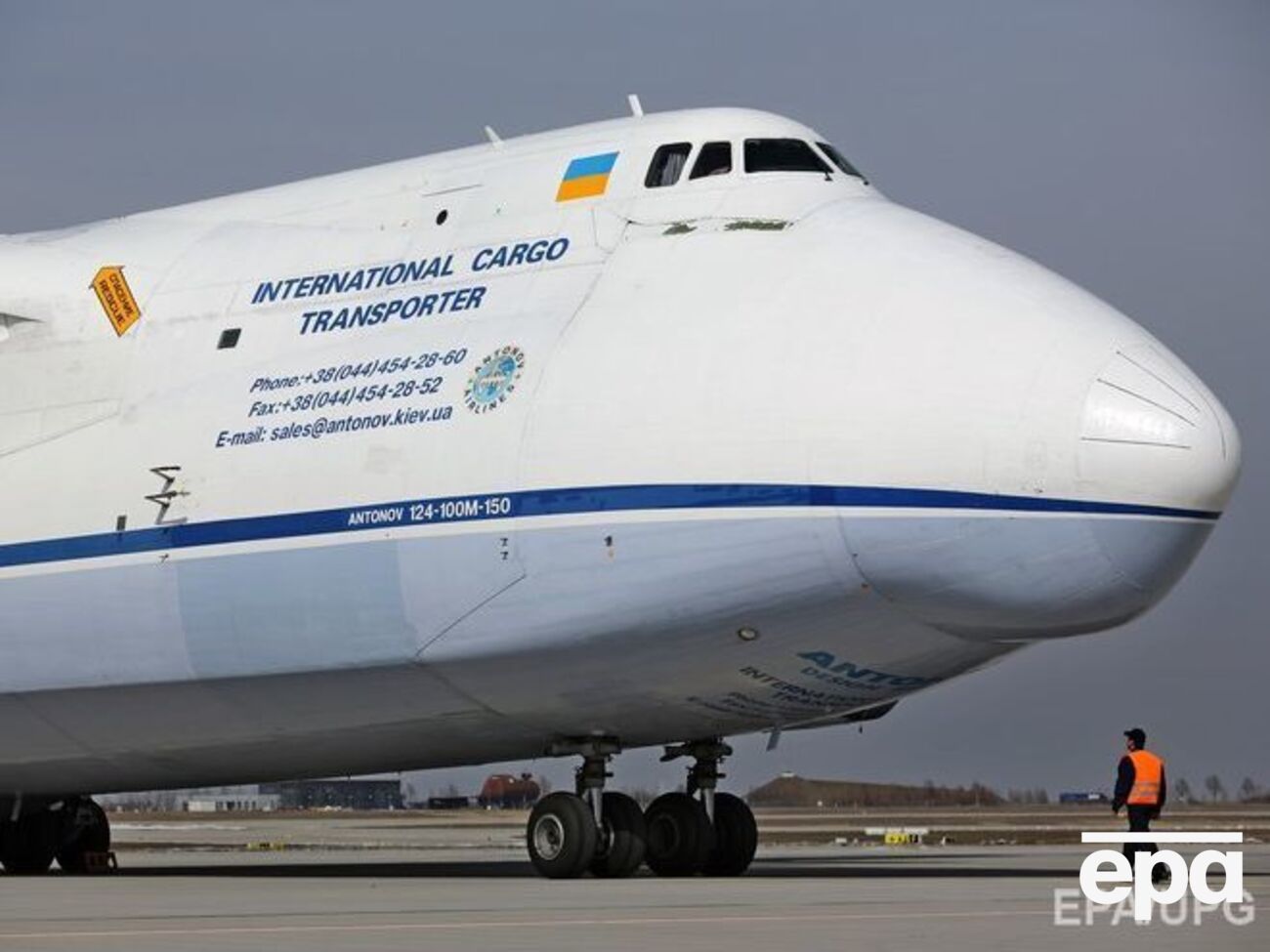 Ан-124-100 "Руслан" &ndash; один из самых востребованных в классе тяжелых транспортных самолетов