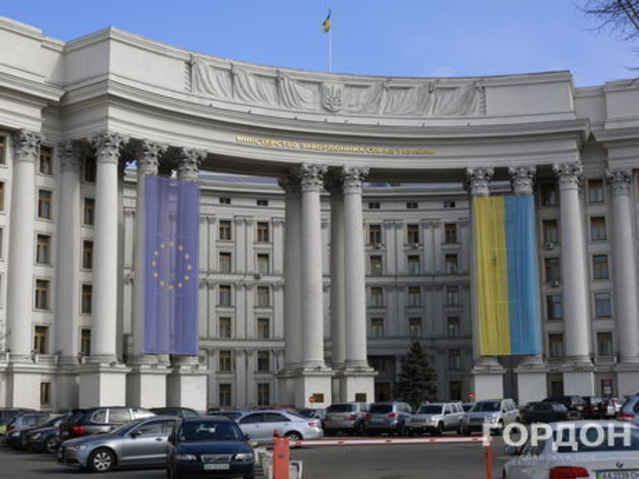 У разі виявлення симптомів холери українцям, які перебувають у Замбії, рекомендують звертатися до посольства України в ПАР