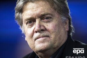 Бэннон даст показания комитету по разведке, пишет Reuters