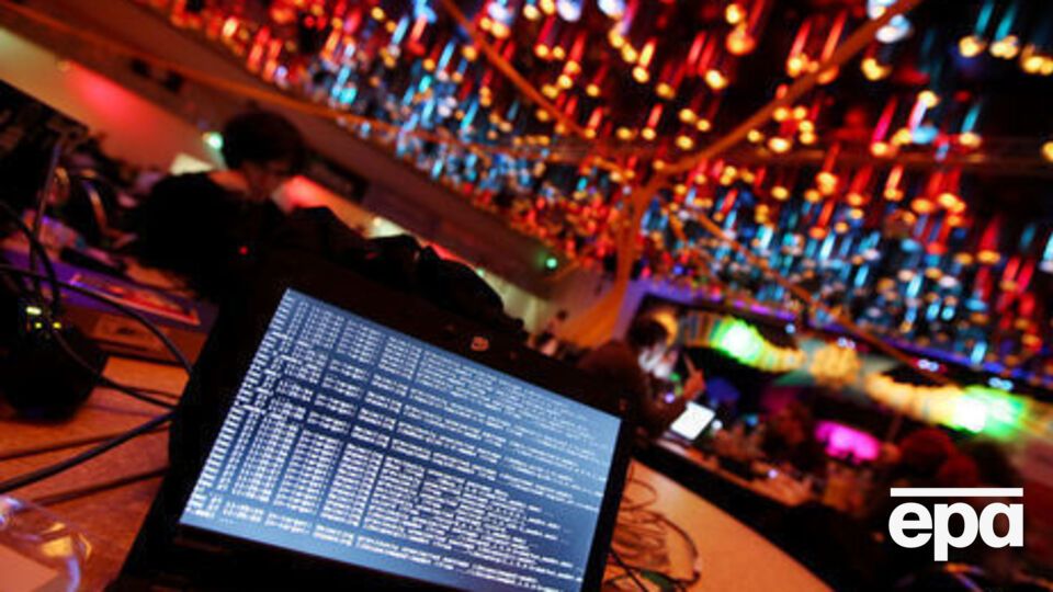 Лидера хакерской группы "Шалтай-Болтай" подозревали в причастности к передаче в Украину массива данных переписки Суркова