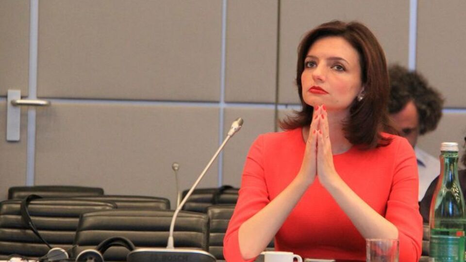 Беца заявила, что вопрос о возвращении украинской техники из аннексированного Россией Крыма будет прорабатываться