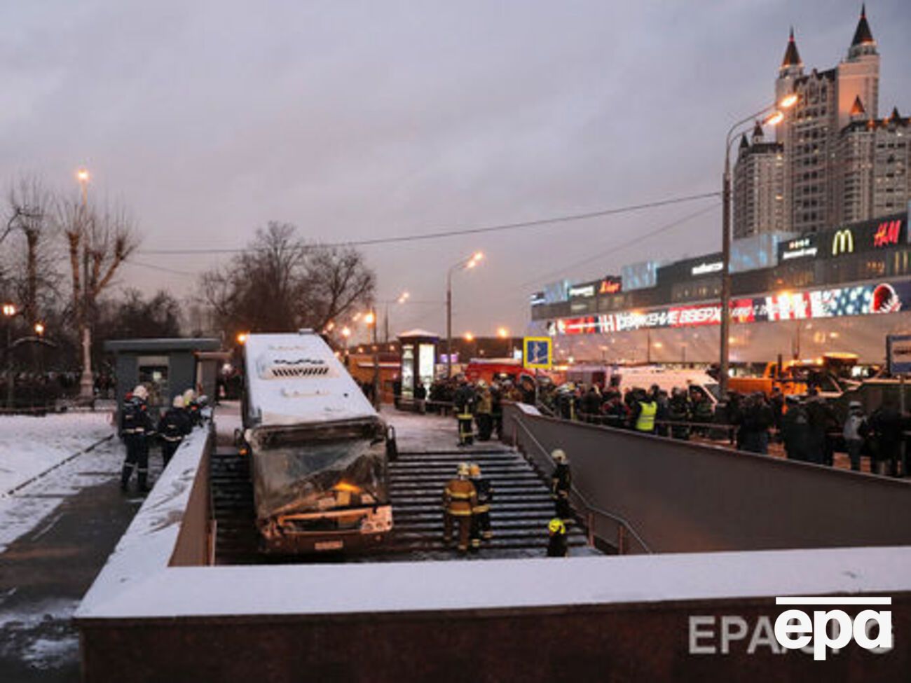 Жертвами ДТП стали четыре человека, еще 10 пострадали