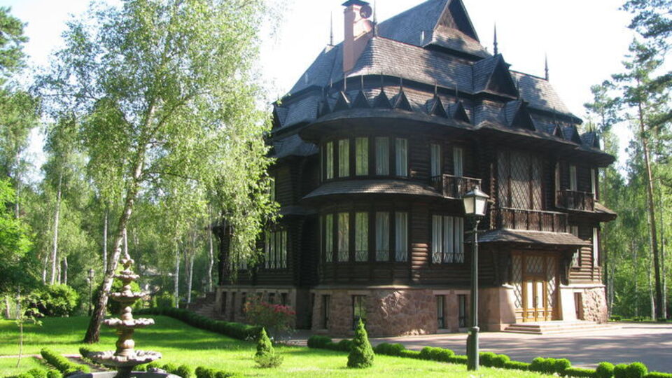 Резиденция "Залесье" находится в селе Богдановка Киевской области