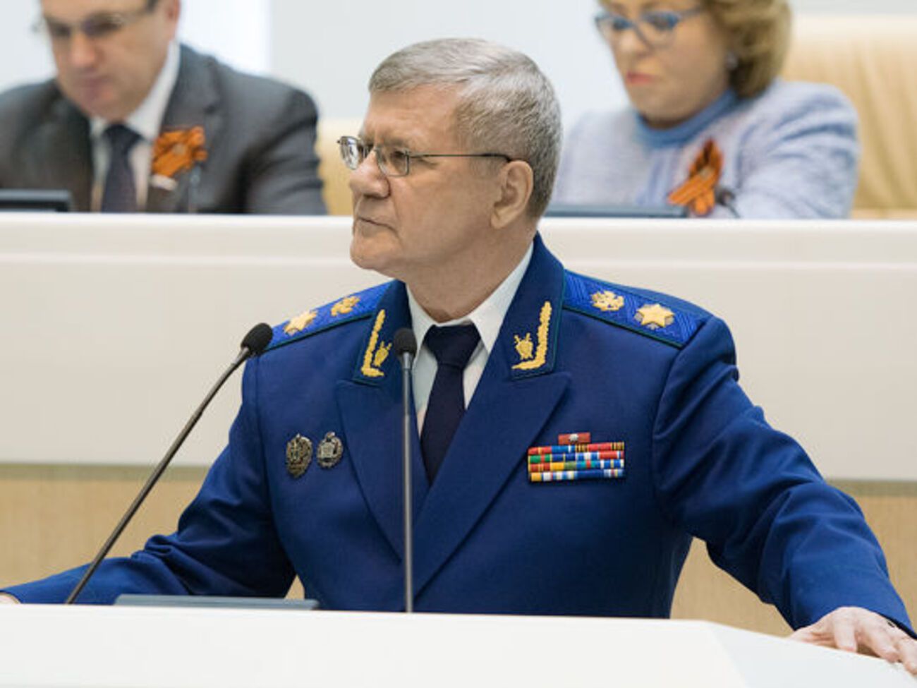 Чайка призвал "обеспечить законность" президентских выборов в РФ